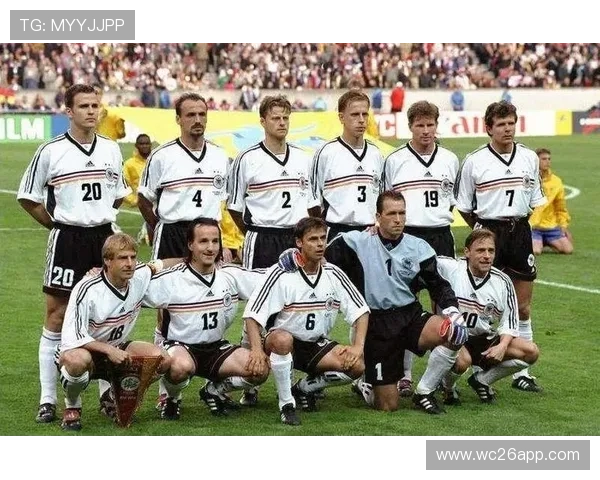 历届的世界杯冠军带你回顾足球历史上的辉煌时刻与冠军球队的精彩表现